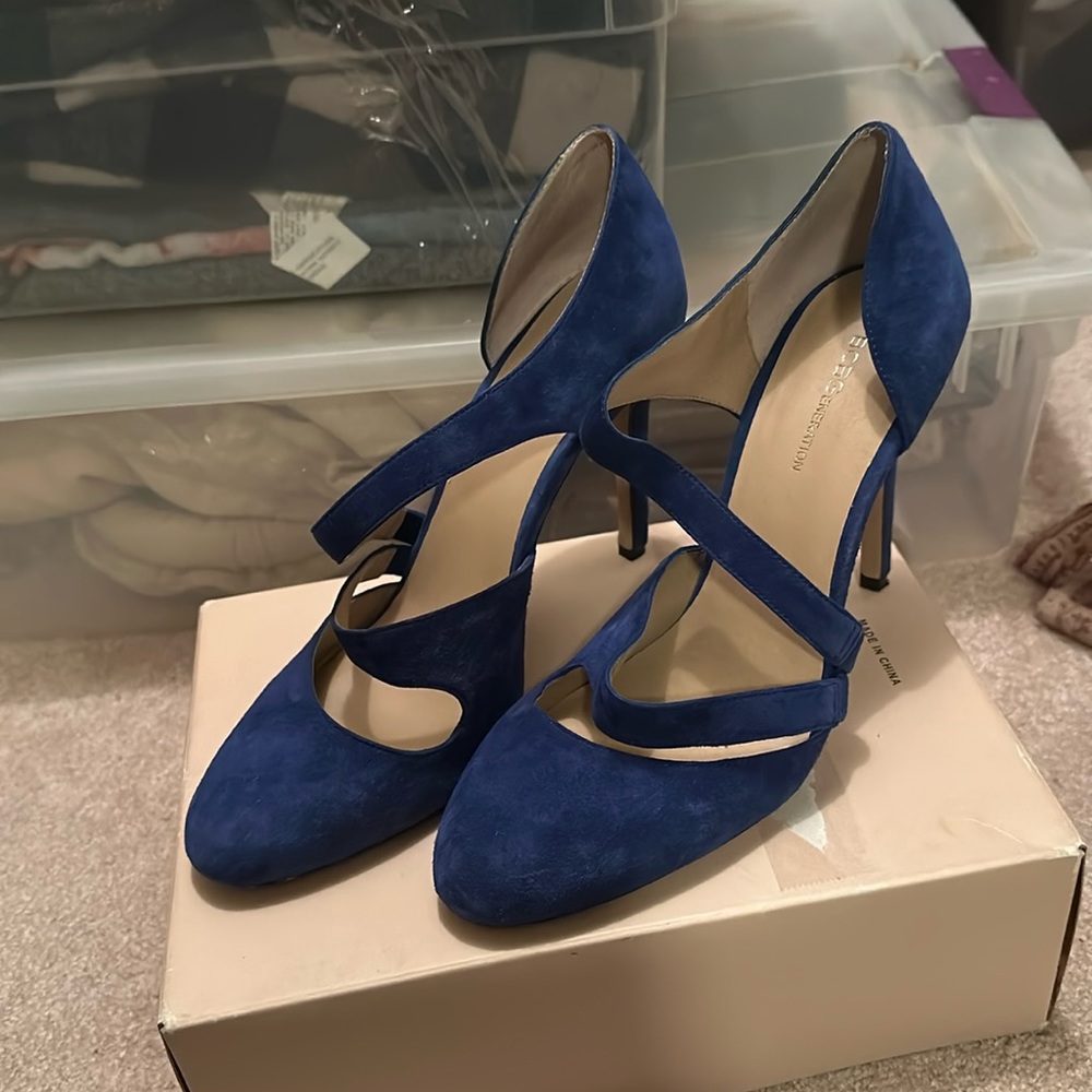 Bcbg blue heels
